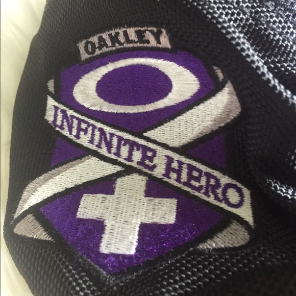 oakley infinite hero backpack